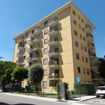 Apartment In 38373